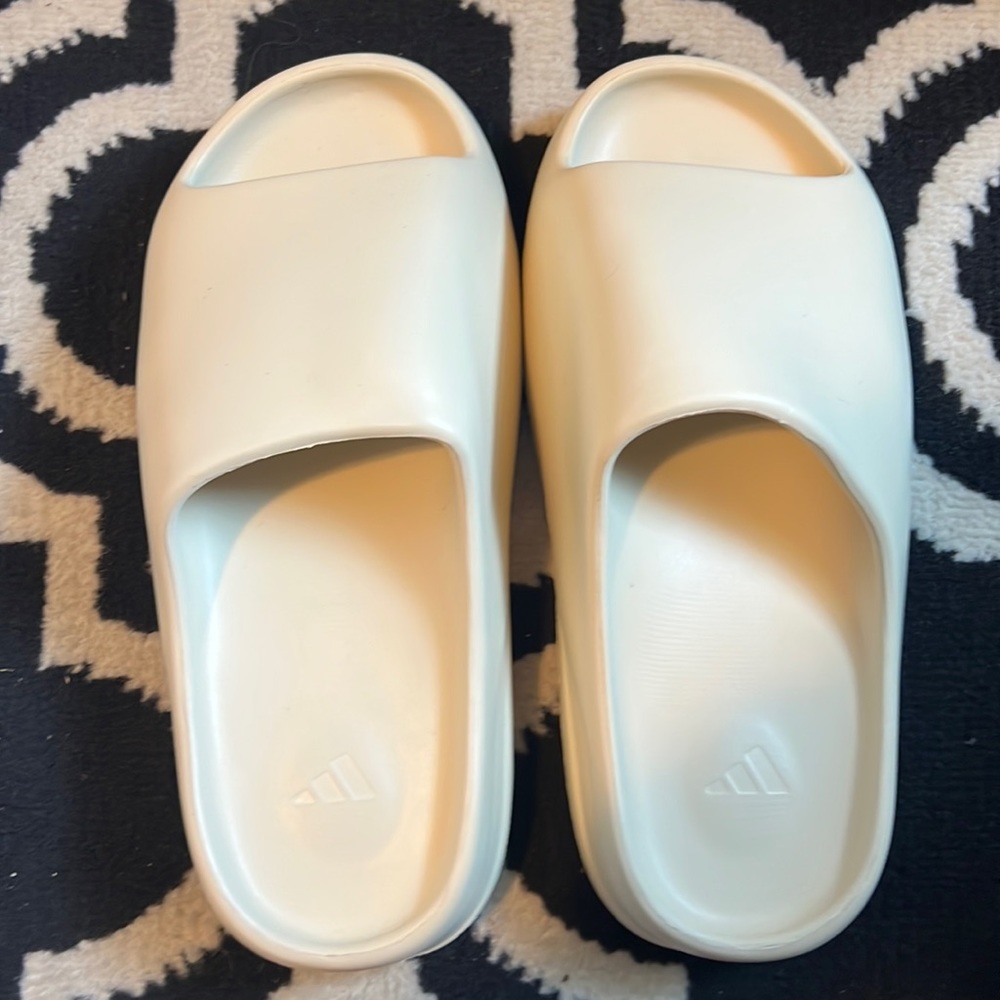 Yeezy Slides Size 9 “First Edition” - image 1